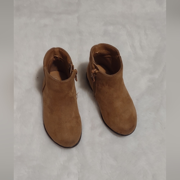 Cat & Jack Other - Cat yack boots for girls size 7